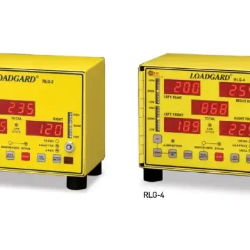 Eksantrik pres gövdesine monte edilmiş HELM tonaj monitörü sensörleri ve kontrol paneli, gerçek zamanlı tonaj izleme için.